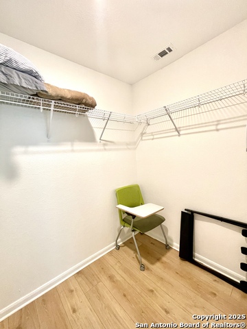 Image 14 of 38 For 10829 Emerick St