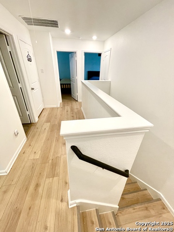 Image 20 of 38 For 10829 Emerick St