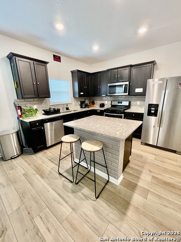 Image 7 of 38 For 10829 Emerick St