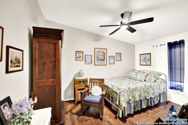 Image 18 of 46 For 498 Private Road 4222