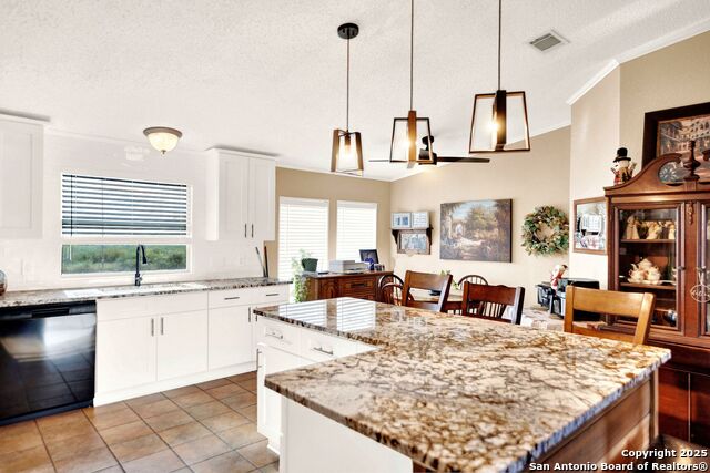 Image 24 of 46 For 498 Private Road 4222