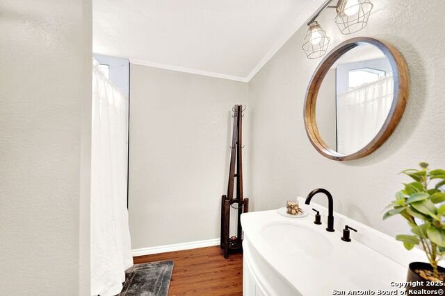 Image 33 of 46 For 498 Private Road 4222