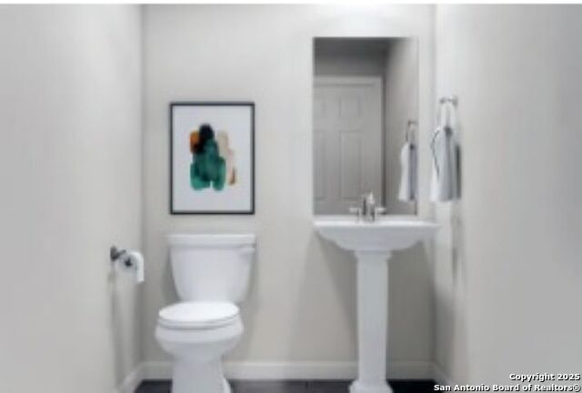 Image 3 of 6 For 301 Mariposa Circle