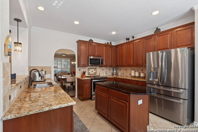 Image 8 of 27 For 10346 Elizabeth