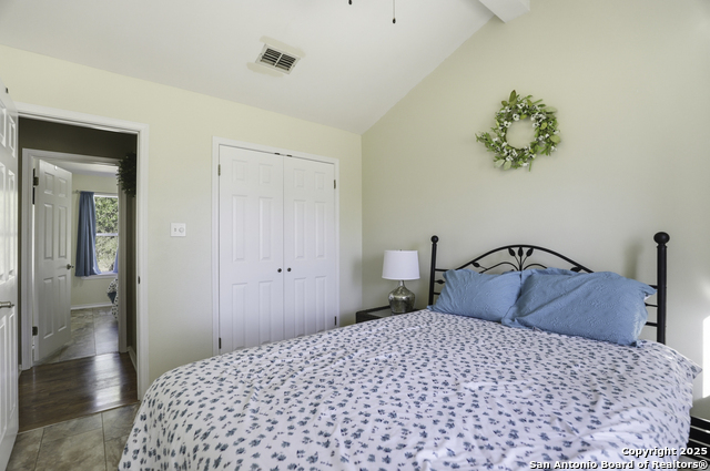 Image 21 of 33 For 8315 Ozark