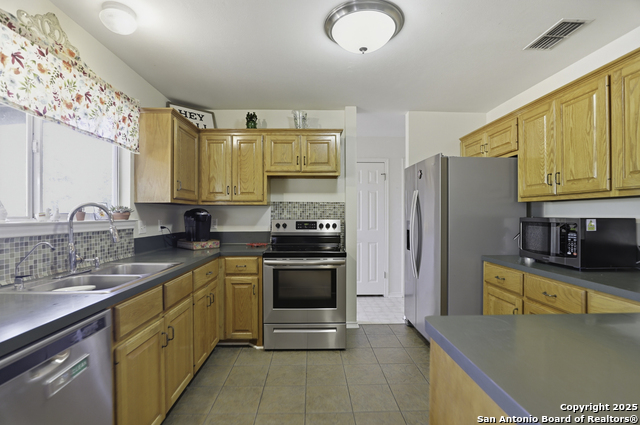 Image 22 of 33 For 8315 Ozark