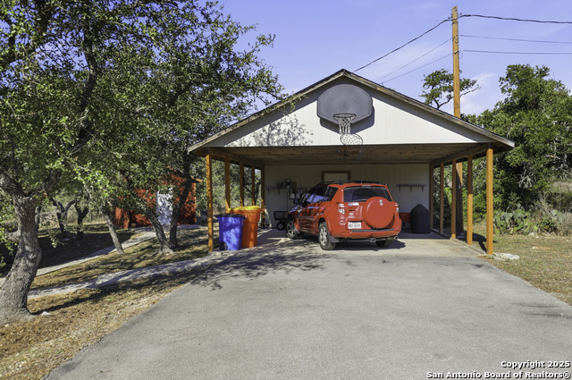 Image 24 of 33 For 8315 Ozark