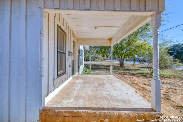 Image 25 of 26 For 719 Trinity E