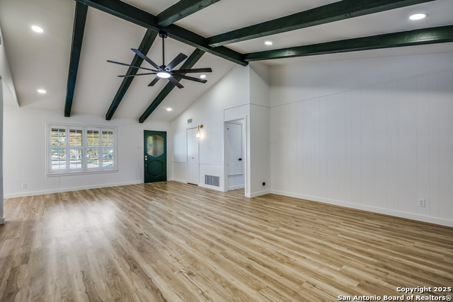 Listing photo id 13 for 10019 Astronaut Dr