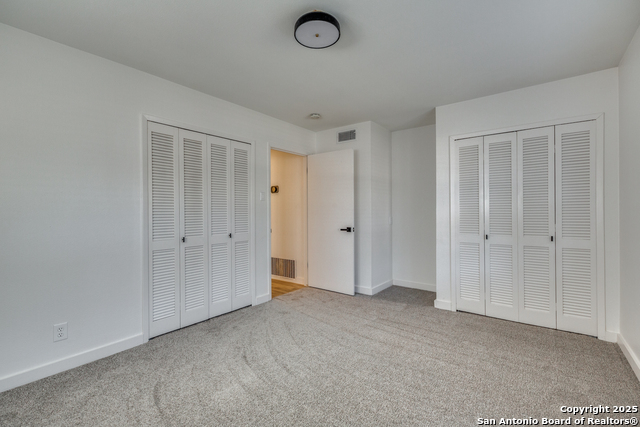 Listing photo id 15 for 10019 Astronaut Dr