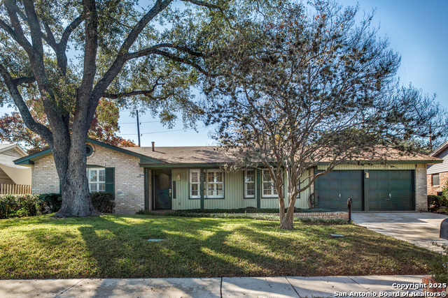 Listing photo id 0 for 10019 Astronaut Dr