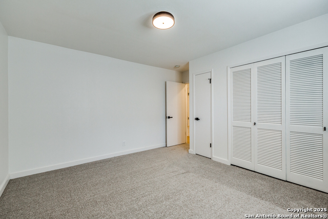 Listing photo id 19 for 10019 Astronaut Dr