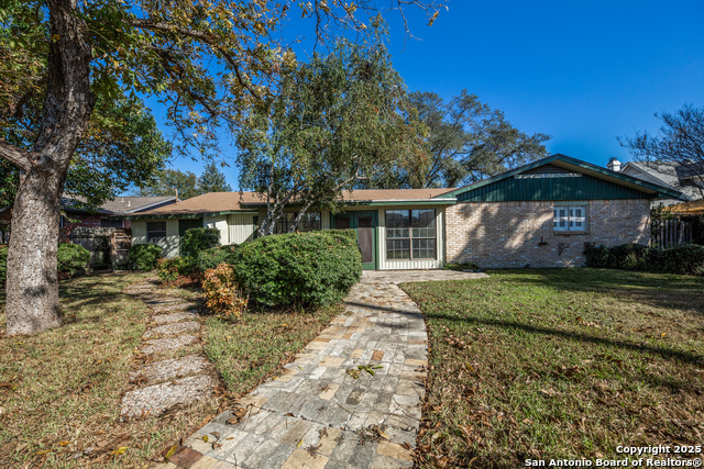 Listing photo id 22 for 10019 Astronaut Dr