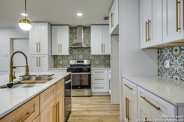 Listing photo id 5 for 10019 Astronaut Dr