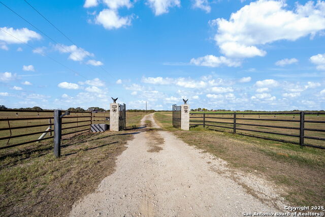 Image 2 of 50 For 615 Fairview