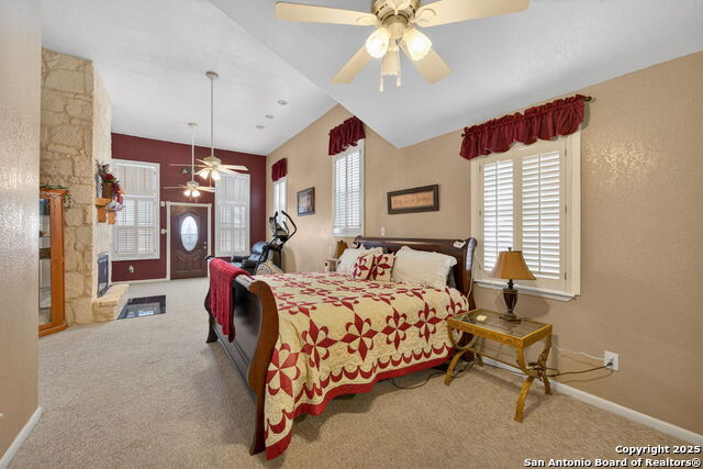 Image 25 of 50 For 615 Fairview