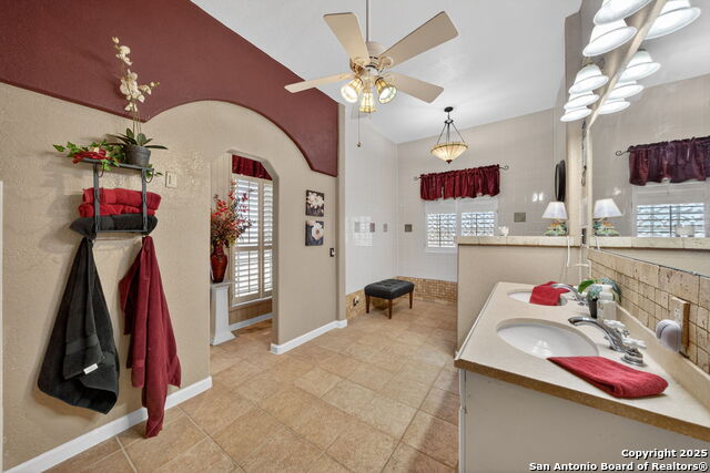 Image 26 of 50 For 615 Fairview