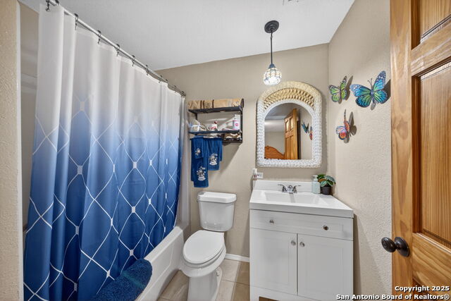 Image 32 of 50 For 615 Fairview