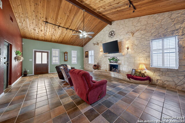 Image 37 of 50 For 615 Fairview