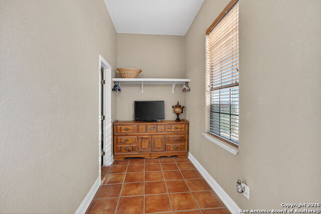 Image 42 of 50 For 615 Fairview