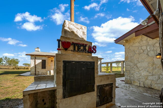 Image 47 of 50 For 615 Fairview