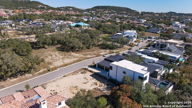 Image 19 of 41 For 24623 Cliff Line