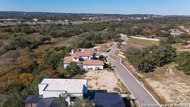 Image 32 of 41 For 24623 Cliff Line