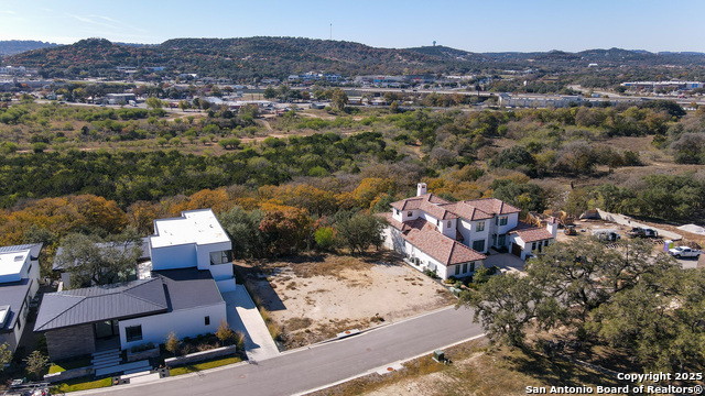 Image 36 of 41 For 24623 Cliff Line