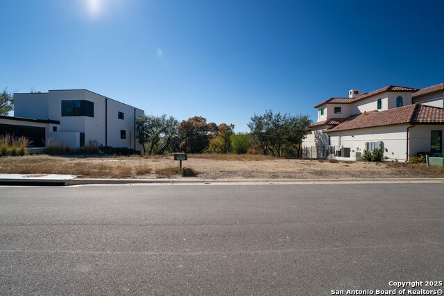 Image 39 of 41 For 24623 Cliff Line