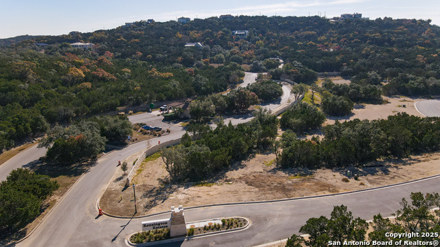 Image 28 of 43 For 21350 Treetop Terrace