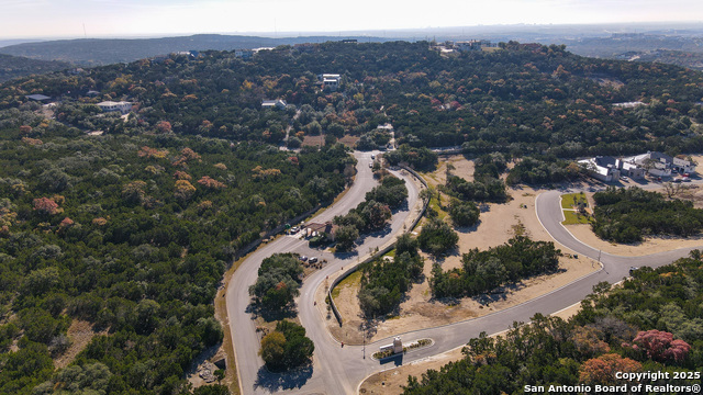 Image 34 of 43 For 21350 Treetop Terrace