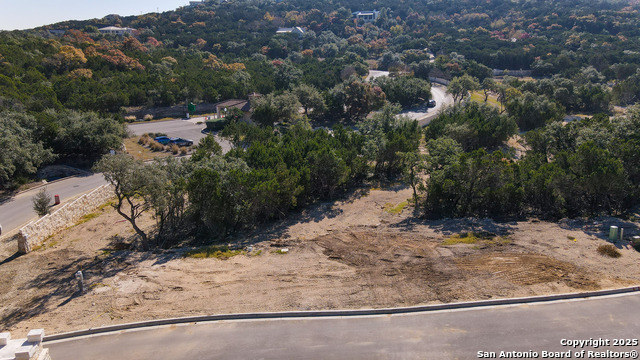 Image 7 of 43 For 21350 Treetop Terrace