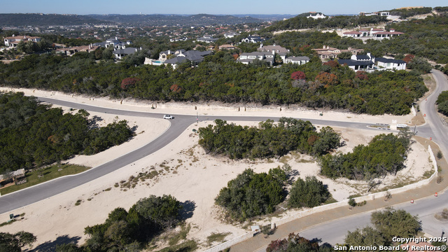 Image 18 of 27 For 5603 Silver Canoe