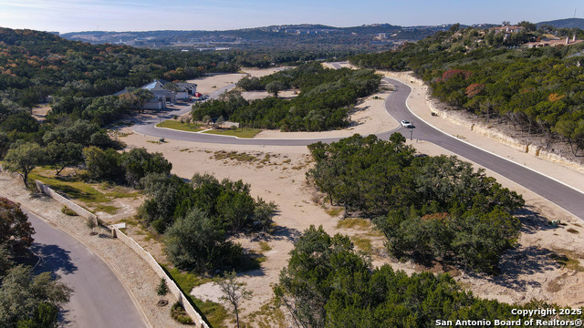 Image 22 of 27 For 5603 Silver Canoe