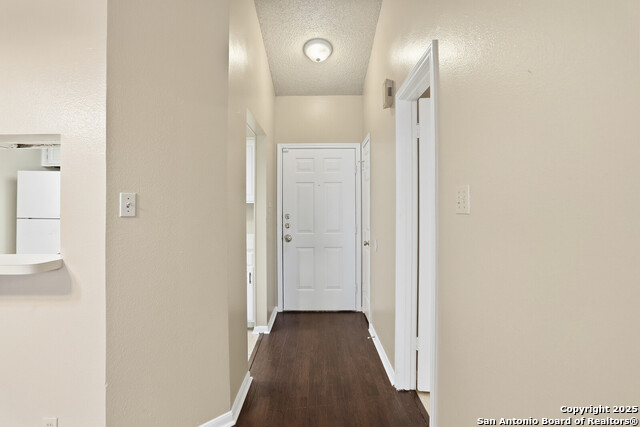 Image 5 of 25 For 4839 Brandeis  121