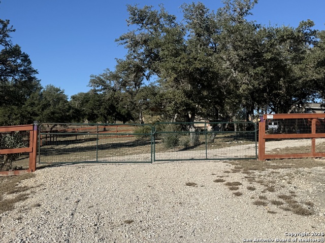 Listing photo id 3 for Pr 1523  