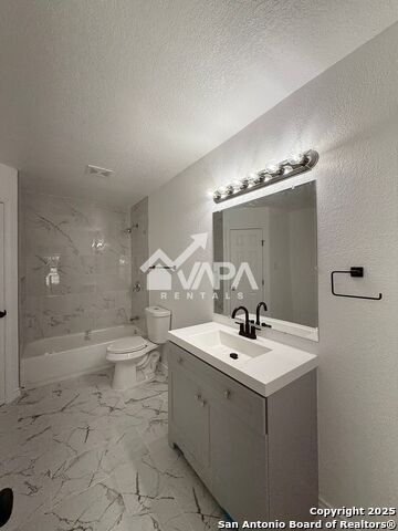 Image 3 of 12 For 4135 Sunrise Glade Dr