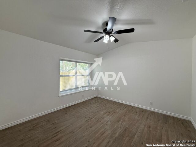 Image 7 of 12 For 4135 Sunrise Glade Dr