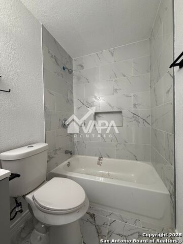 Image 8 of 12 For 4135 Sunrise Glade Dr