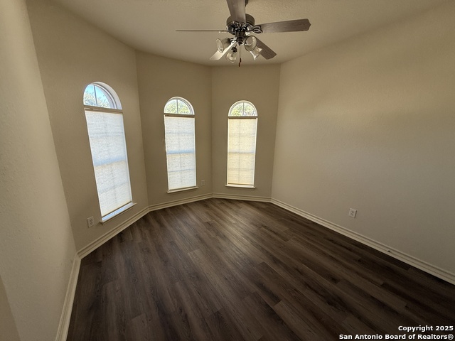 Image 26 of 39 For 10226 Homburg Ranch N