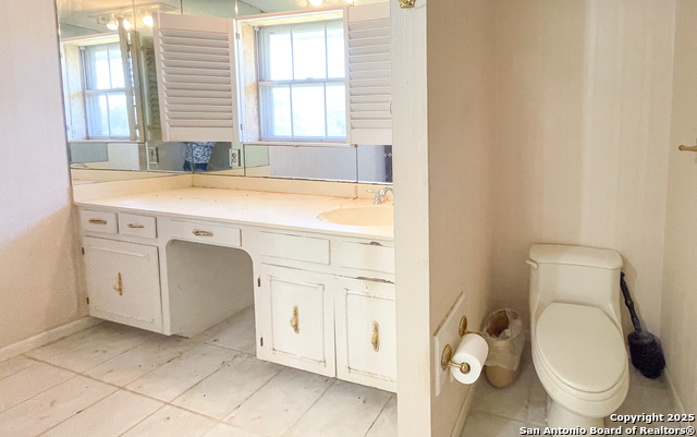 Image 26 of 51 For 1800 Jones