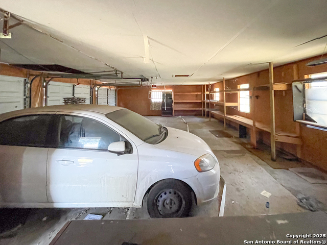 Image 48 of 51 For 1800 Jones