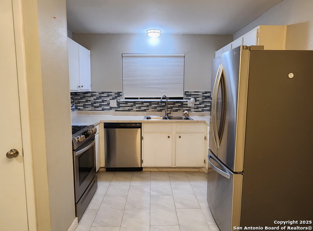 Image 6 of 23 For 3401 Cliffside