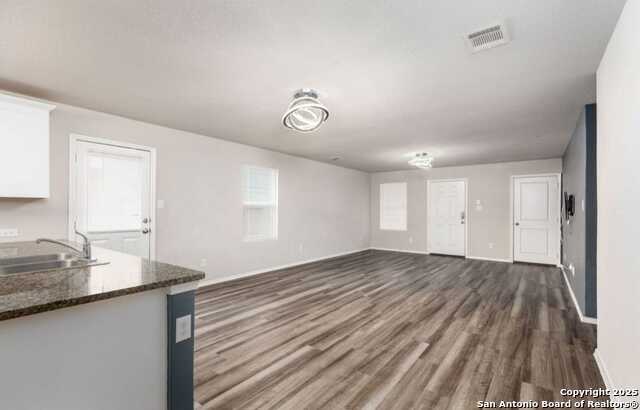 Image 4 of 18 For 5910 Lady Lane