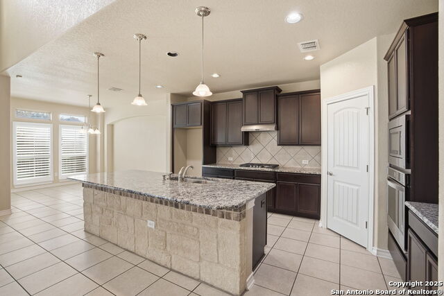 Image 8 of 21 For 8514 Kallison Arbor