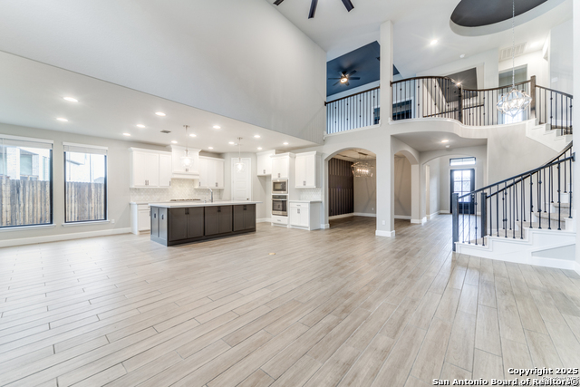 Image 8 of 26 For 24237 Downhill Lie