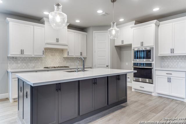 Image 9 of 26 For 24237 Downhill Lie