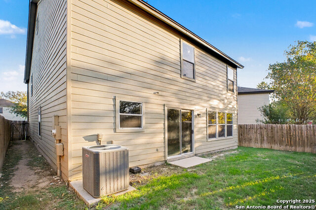 Image 16 of 27 For 14707 Boltmore