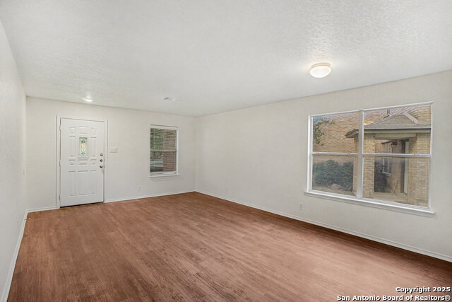 Image 18 of 27 For 14707 Boltmore