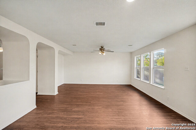 Image 26 of 27 For 14707 Boltmore